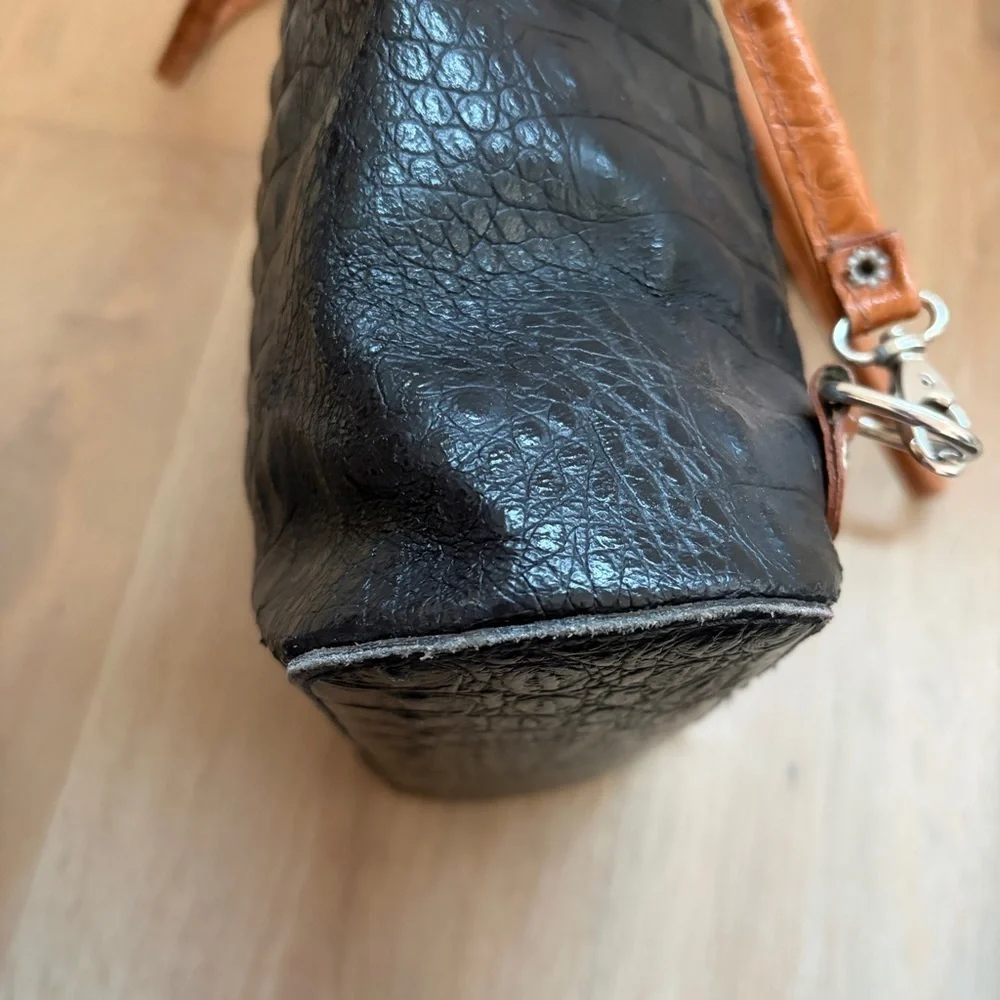 Moda In Pelle Gaia Croc Embossed Leather Convertible Backpack Shoulder Bag